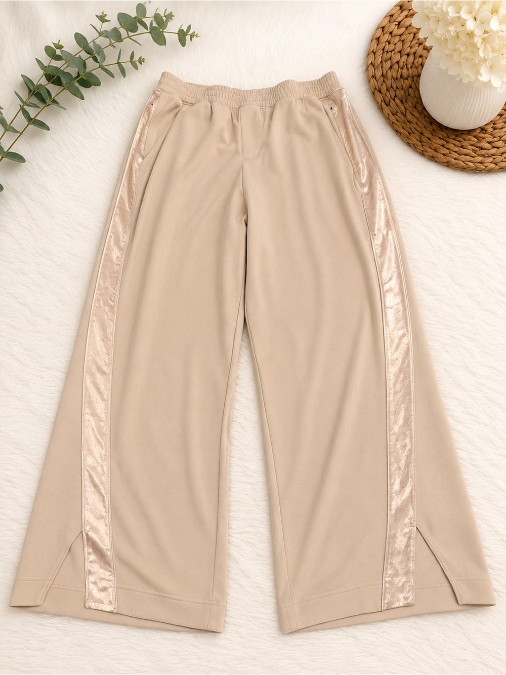Offline by aerie wide legged pants